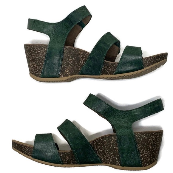 dansko savannah sandals